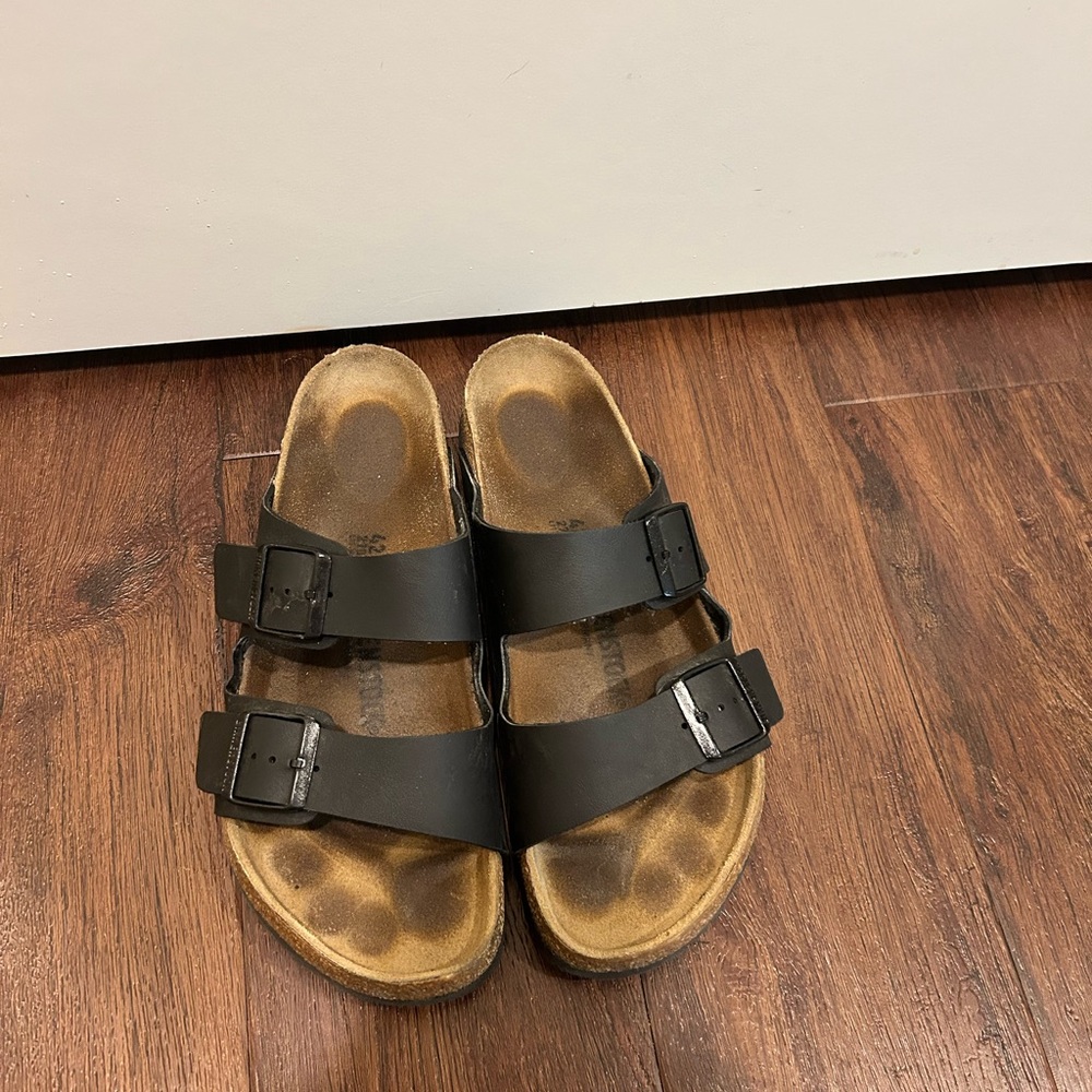 Birkenstock Black Buckle Strap Sandals